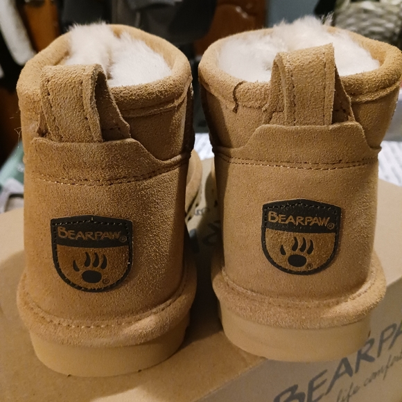 NWT!! BEARPAW SHORTIES Sz 7 (Water Resistant) - Picture 9 of 13